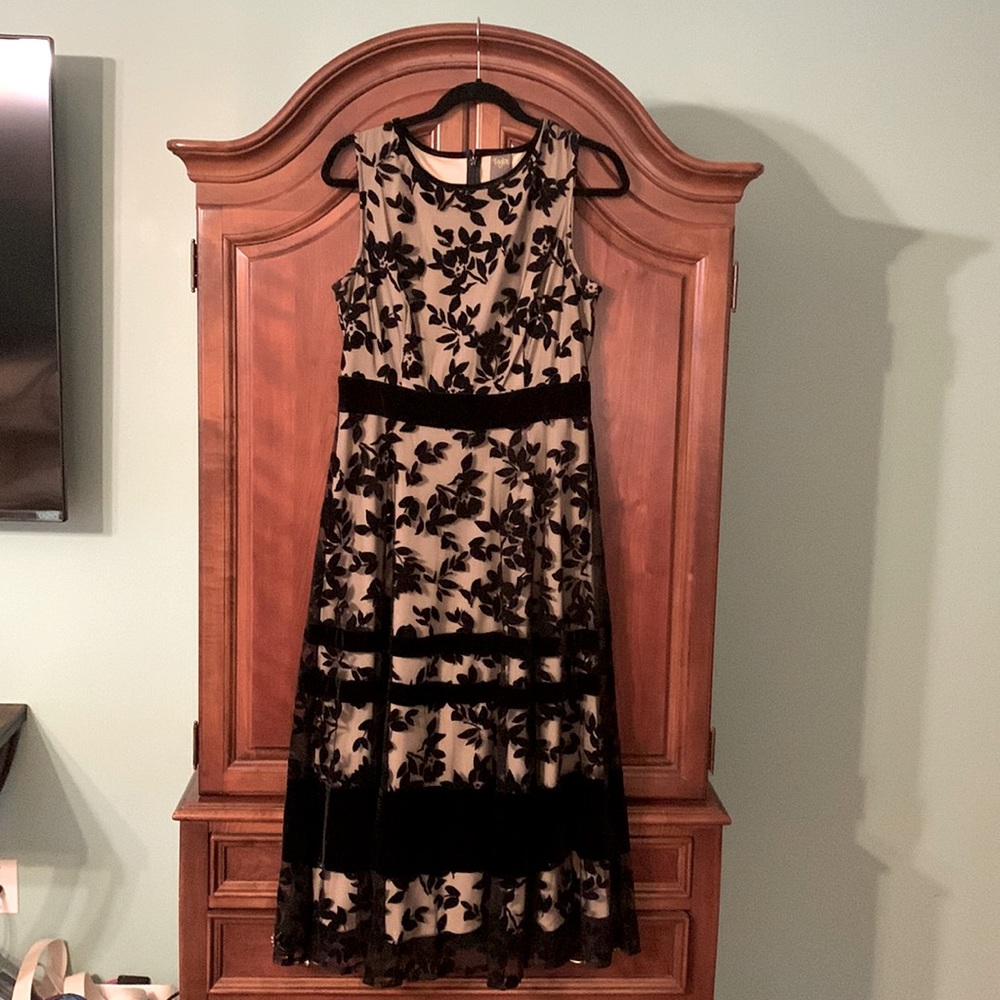 Black lace dress